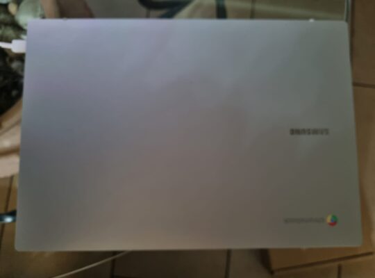 samsung Galaxy CHROMEBOOK