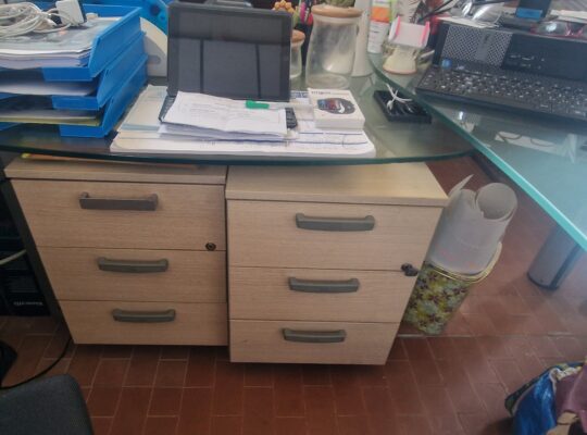 Cassettiere ufficio in legno