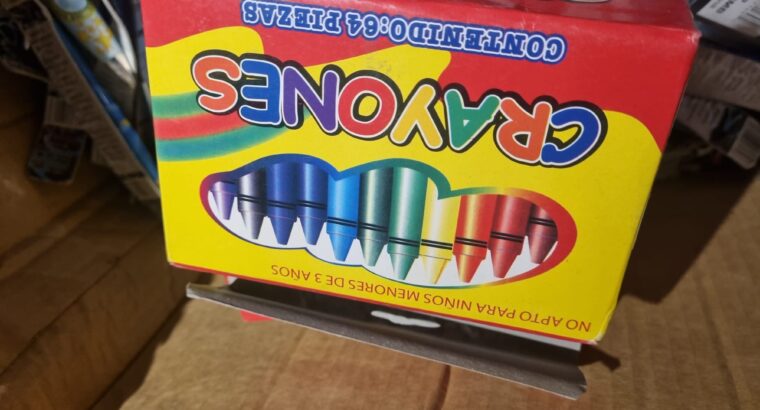 Scuola e giochi per bambino e bambina